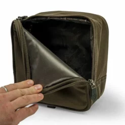 Petite Pochette Isotherme Avid Carp Compound -Accessoires Soldes Boutique Avid20Carp20Compound20Insulated20Pouch7 550x550 1